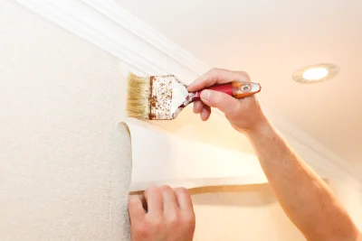 Pose de papier peint à Vitrai-sous-Laigle — revêtements muraux et toiles de verre